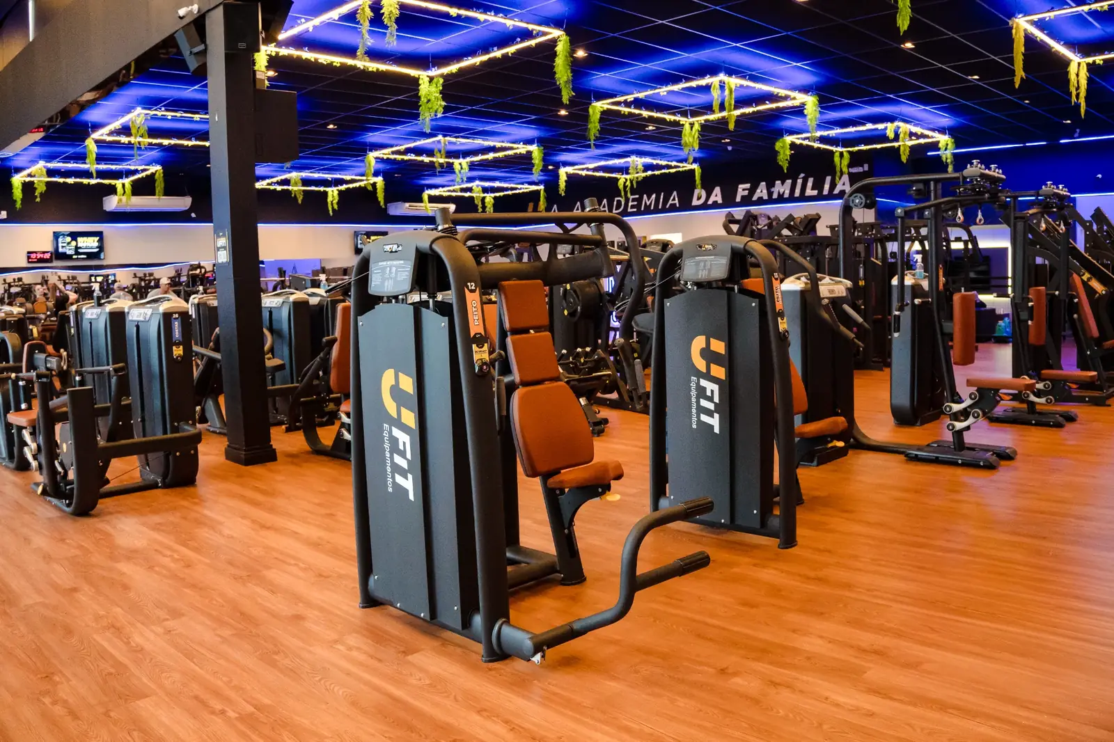 Salão de musculação da UFit